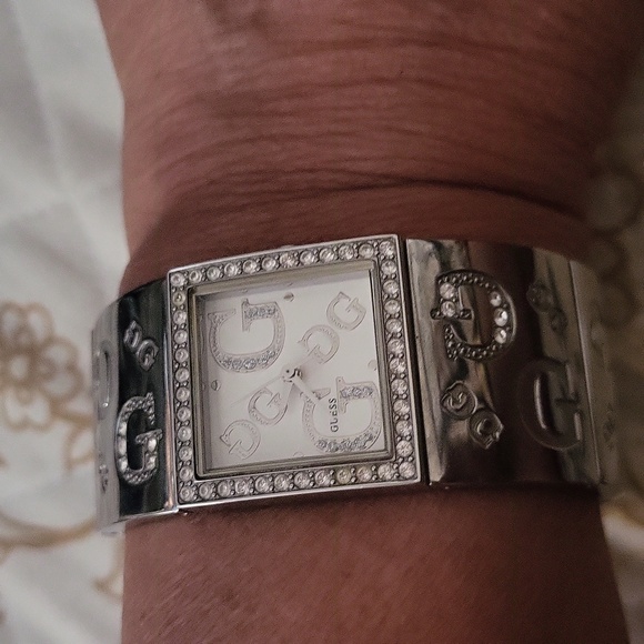 Guess Watch - Picture 4 of 4